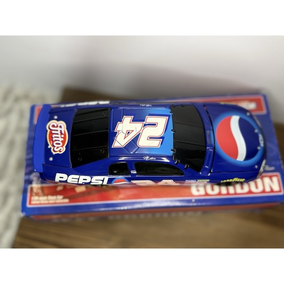 1999 Jeff Gordon #24 Pepsi Monte Carlo 1:24 Action Racing Limited Edition - Picture 4 of 13